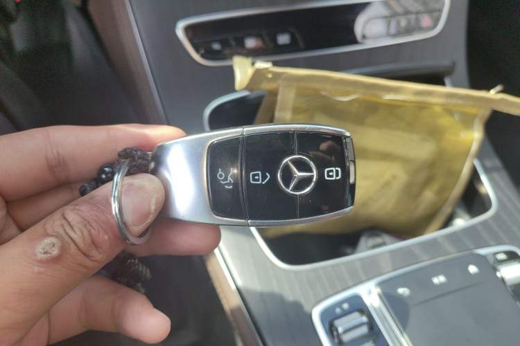 Used Mercedes-Benz E-Class 2021 Restyled E 300 L Sporty and Stylish Edition Vehicle Key