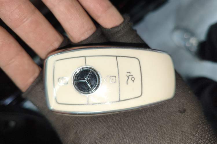 Used Mercedes-Benz E-Class 2021 E 300 L Sporty and Stylish Model Vehicle Key