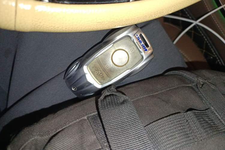Used Mercedes-Benz E-Class 2021 Facelift E 260 L Vehicle Key