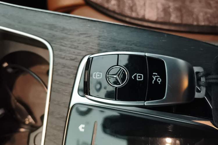 Used Mercedes-Benz E-Class 2021 Facelift E 260 L Sport Edition Vehicle Key