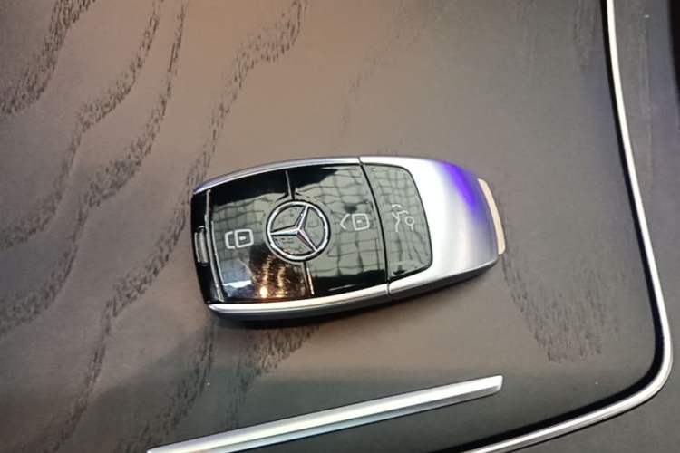 Used Mercedes-Benz E-Class 2021 Updated E 260 Fashion Sport Edition Vehicle Key
