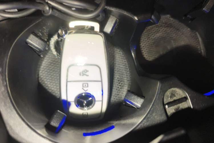 Used Mercedes-Benz E-Class 2021 Facelifted E 300 L Prestige Edition Vehicle Key