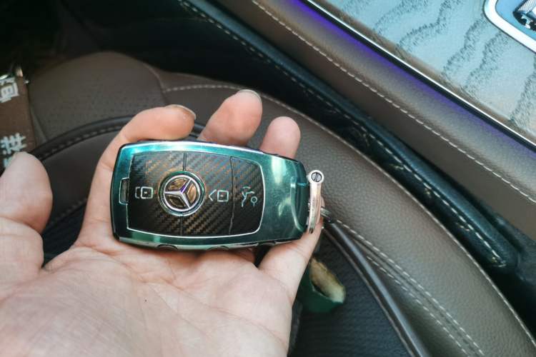 Used Mercedes-Benz E-Class 2021 Facelift E 300 L Stylish Edition Vehicle Key