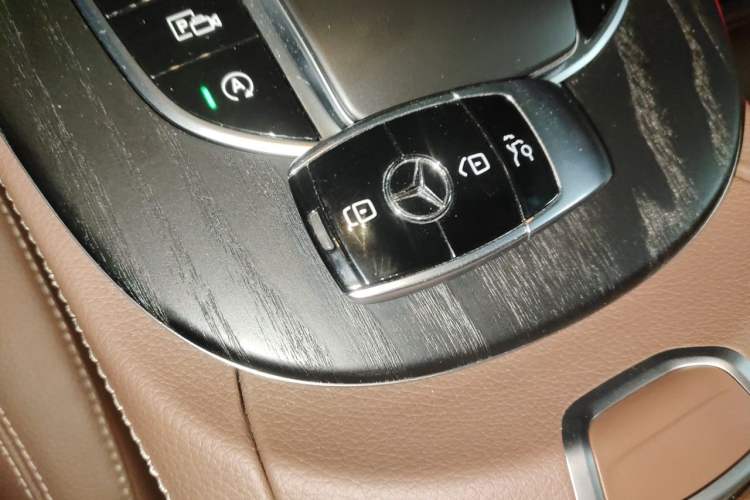 Used Mercedes-Benz E-Class 2021 Facelift E 260 L Sport Edition Vehicle Key