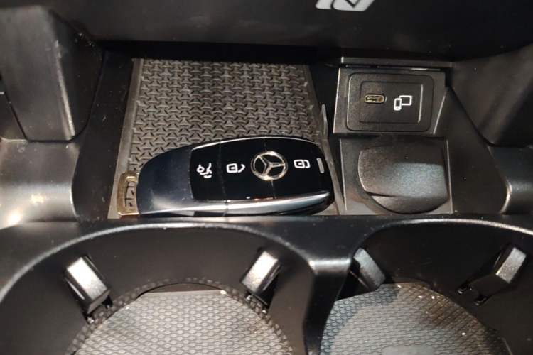 Used Mercedes-Benz E-Class 2021 E 300 L Sporty and Stylish Model Vehicle Key