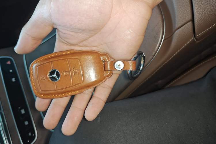 Used Mercedes-Benz E-Class 2021 Restyled E 300 L Luxury Edition Vehicle Key