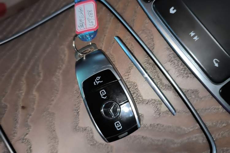 Used Mercedes-Benz E-Class 2021 Facelift E 260 L Vehicle Key