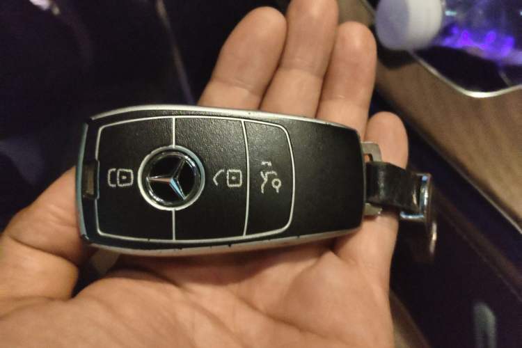 Used Mercedes-Benz E-Class 2021 Facelift E 260 L Vehicle Key