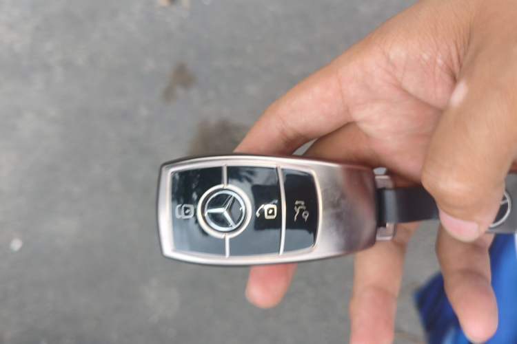 Used Mercedes-Benz E-Class 2021 E 300 L Sporty and Stylish Model Vehicle Key