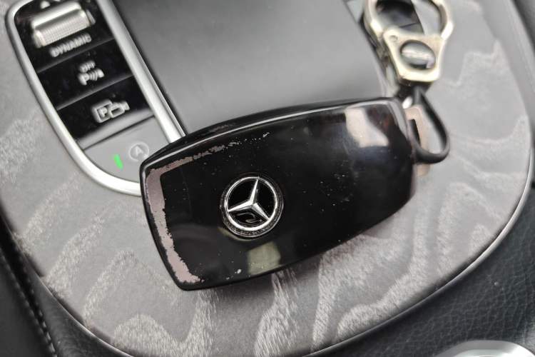 Used Mercedes-Benz E-Class 2021 Facelift E 300 L Stylish Edition Vehicle Key