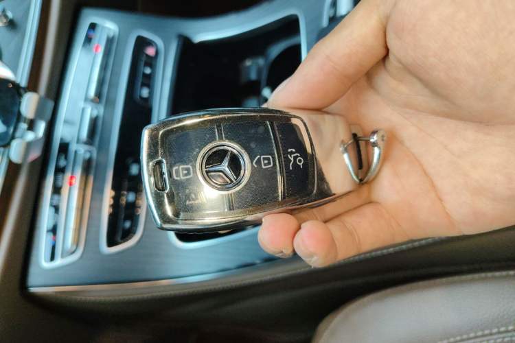 Used Mercedes-Benz E-Class 2021 E 300 L Sporty and Stylish Model Vehicle Key