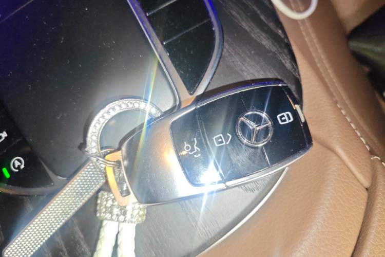 Used Mercedes-Benz E-Class 2021 E 300 L Sporty and Stylish Model Vehicle Key