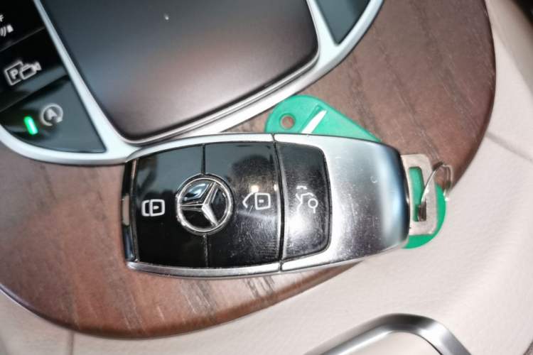 Used Mercedes-Benz E-Class 2021 Facelift E 260 L Vehicle Key
