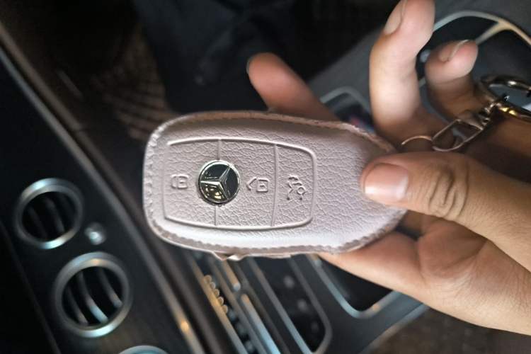 Used Mercedes-Benz E-Class 2021 Facelift E 300 L Stylish Edition Vehicle Key