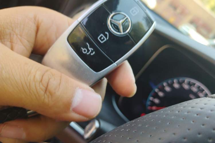 Used Mercedes-Benz E-Class 2021 Facelift E 260 L 4MATIC Vehicle Key