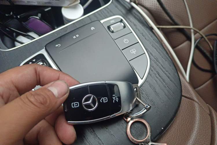 Used Mercedes-Benz E-Class 2021 E 300 L Sport Luxury Edition Vehicle Key