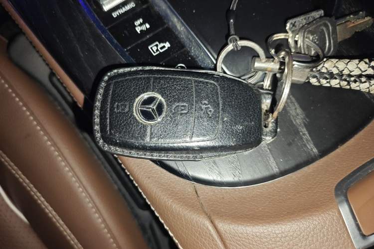 Used Mercedes-Benz E-Class 2021 Restyled E 300 L Sport Luxury Edition Vehicle Key