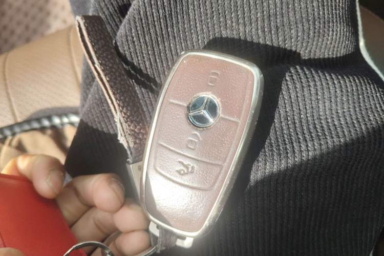 Used Mercedes-Benz E-Class 2021 Facelift E 300 L Stylish Edition Vehicle Key