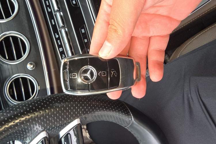 Used Mercedes-Benz E-Class 2021 E 300 L Sporty and Stylish Model Vehicle Key