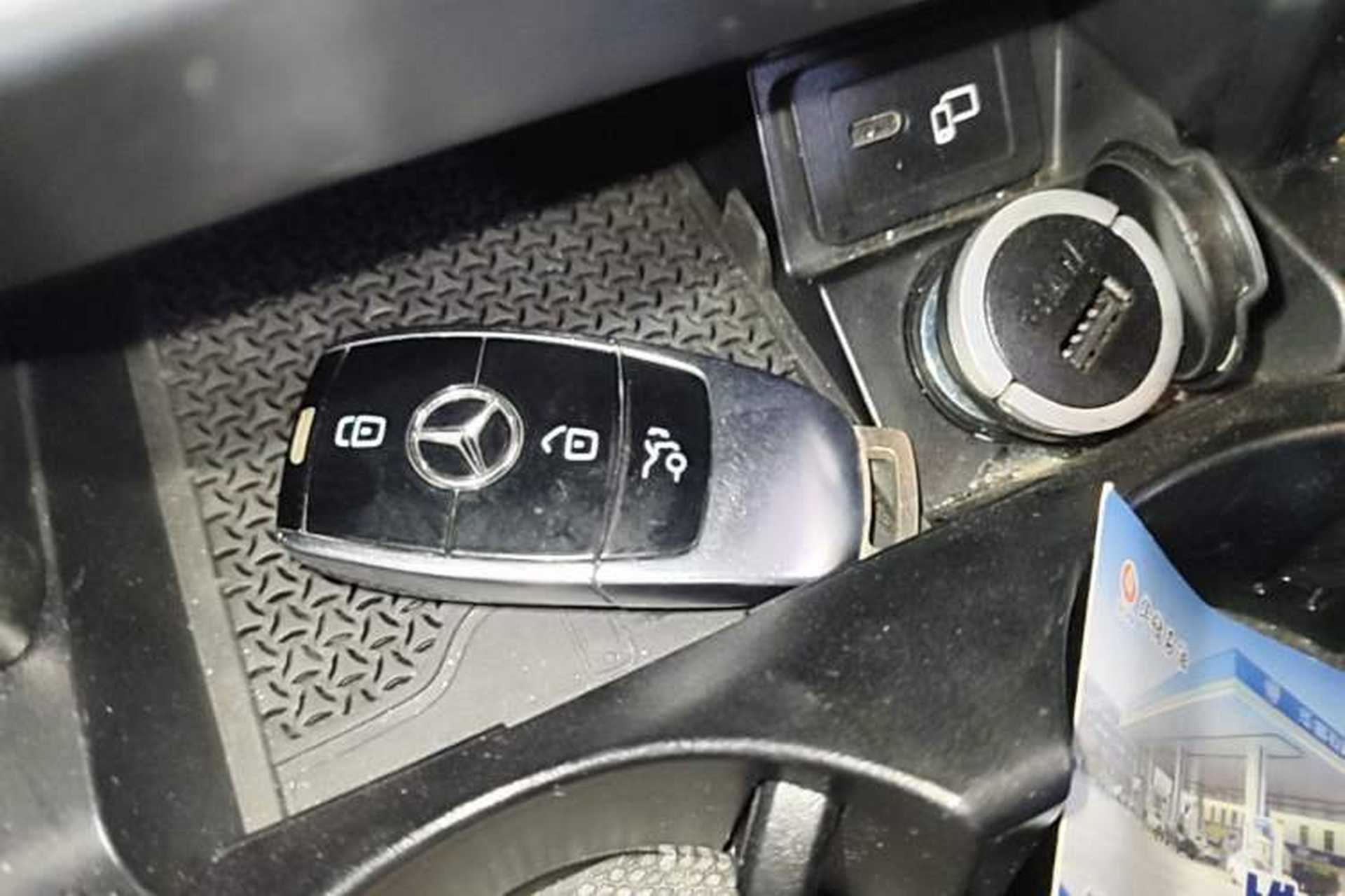 Used Mercedes-Benz E-Class 2021 Facelift E 300 L Stylish Edition Vehicle Key