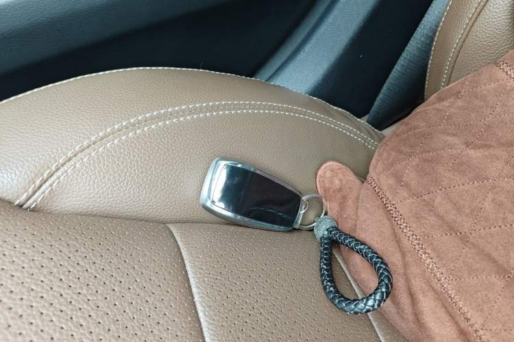 Used Mercedes-Benz E-Class 2021 E 300 L Sport Luxury Edition Vehicle Key