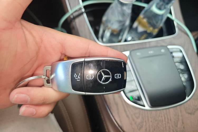 Used Mercedes-Benz E-Class 2021 Restyled E 300 L Luxury Edition Vehicle Key