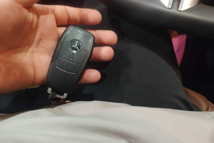 Used Mercedes-Benz E-Class 2021 E 300 L Sporty and Stylish Model Vehicle Key