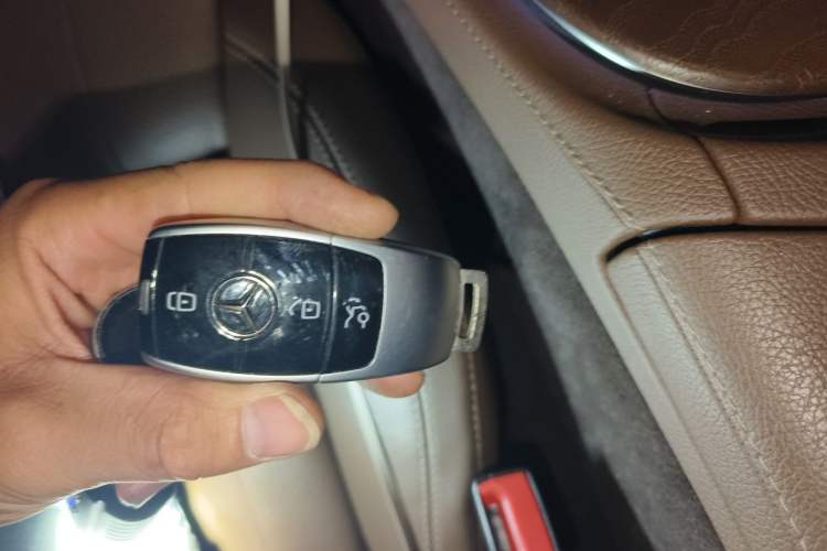 Used Mercedes-Benz E-Class 2021 Facelift E 260 L Vehicle Key