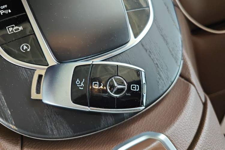 Used Mercedes-Benz E-Class 2021 Facelift E 260 L Sport Edition Vehicle Key