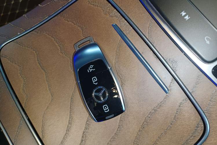 Used Mercedes-Benz E-Class 2021 E 300 L Stylish Model Vehicle Key