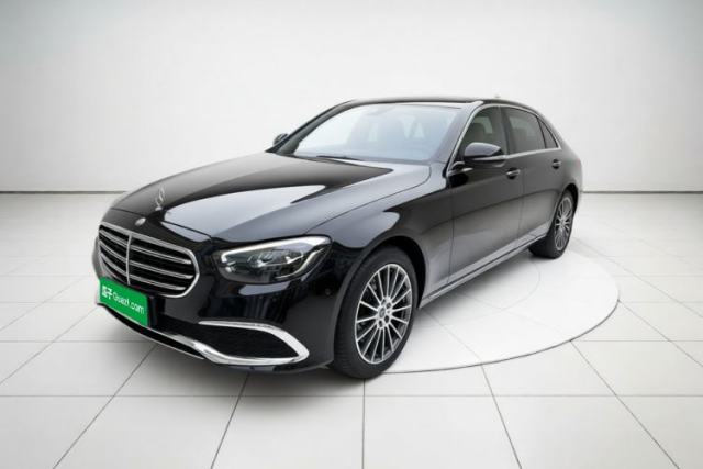 Ojetý Mercedes-Benz E-Class 2021 Facelift E 260 L 4MATIC