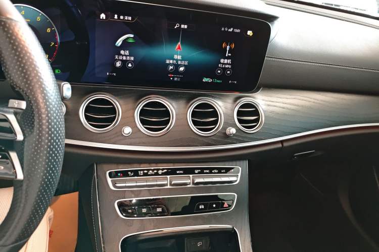 Used Mercedes-Benz E-Class 2021 Updated E 260 Fashion Sport Edition Audio And AC Panel