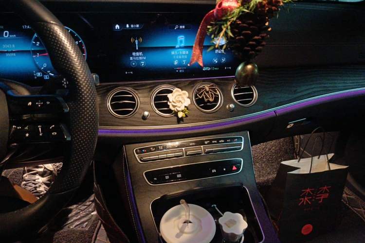 Used Mercedes-Benz E-Class 2021 Updated E 260 Fashion Sport Edition Audio And AC Panel