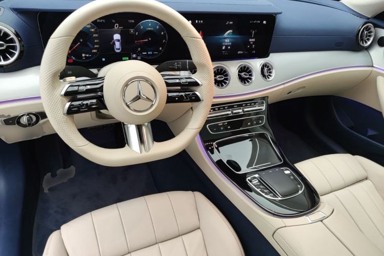 Used Mercedes-Benz E-Class 2021 E 260 Coupe Center Console