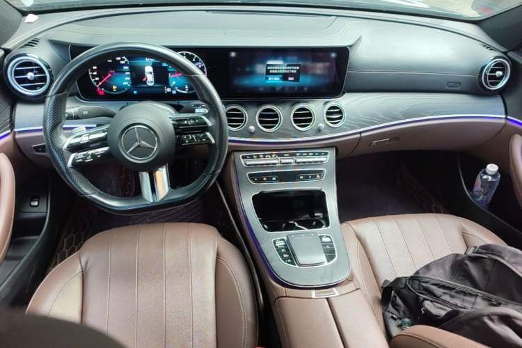Used Mercedes-Benz E-Class 2021 Restyled E 300 Sport Edition Center Console