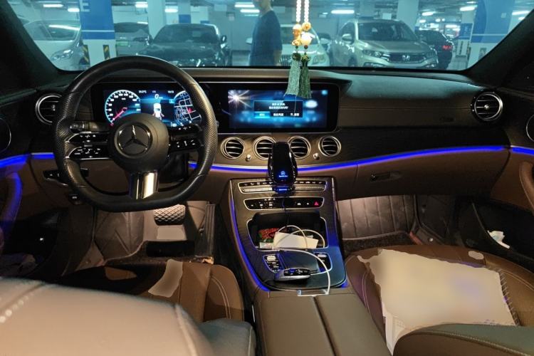 Used Mercedes-Benz E-Class 2021 Updated E 260 Fashion Sport Edition Center Console
