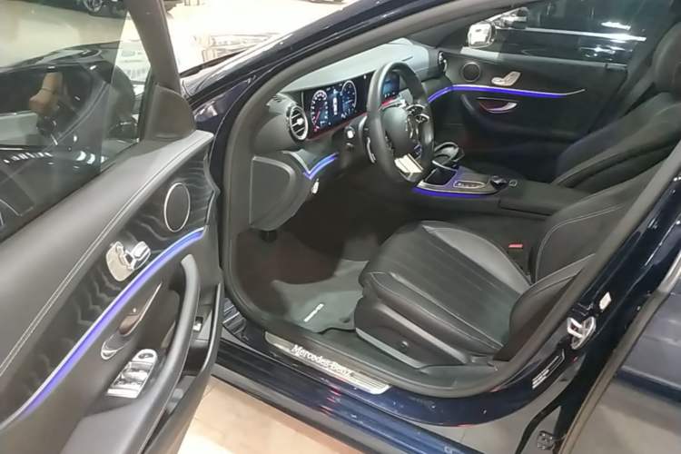 Used Mercedes-Benz E-Class 2021 Updated E 260 Fashion Sport Edition Driver Seat