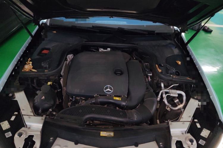 Used Mercedes-Benz E-Class 2021 E 300 Coupe Engine Bay