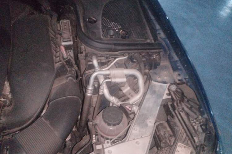 Used Mercedes-Benz E-Class 2021 Facelift E 260 Coupe Engine Bay Left