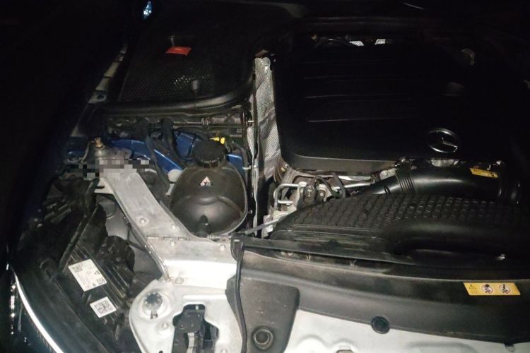 Used Mercedes-Benz E-Class 2021 E 260 Coupe Engine Bay Right