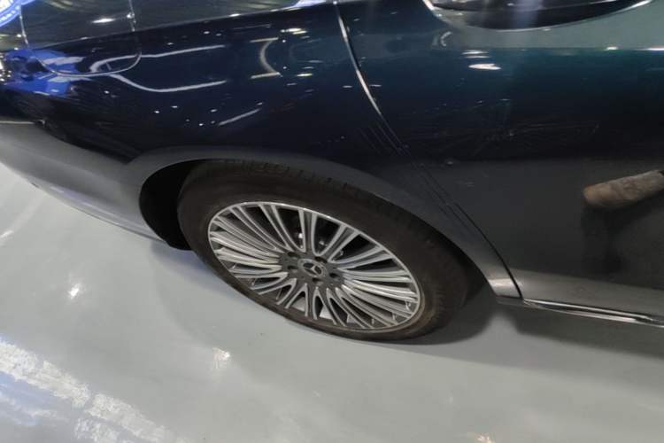 Used Mercedes-Benz E-Class 2021 E 300 L Premium Edition Exterior 5
