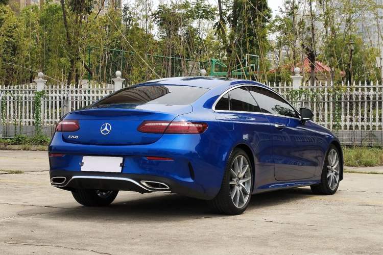 Used Mercedes-Benz E-Class 2021 Facelift E 260 Coupe Exterior 5