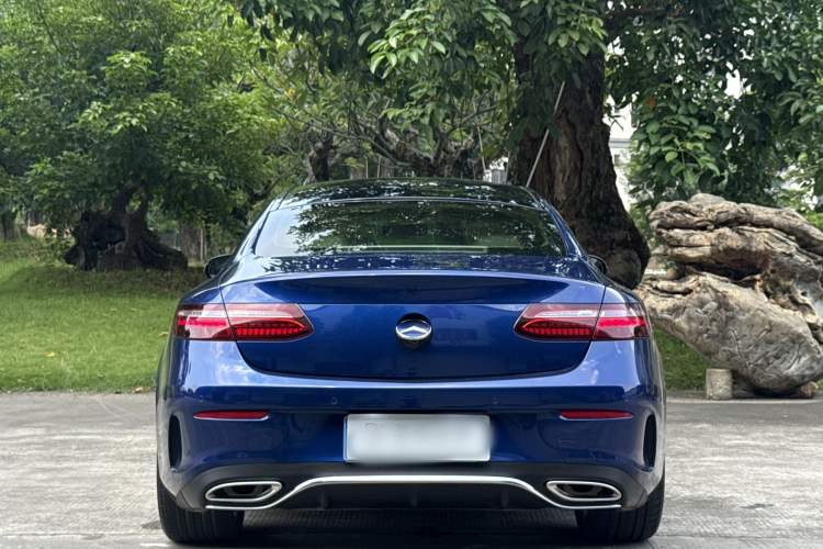 Used Mercedes-Benz E-Class 2021 E 260 Coupe Exterior 5
