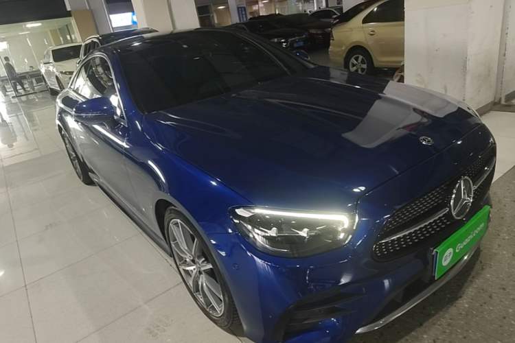 Used Mercedes-Benz E-Class 2021 E 260 Coupe Front Right 45 Deg