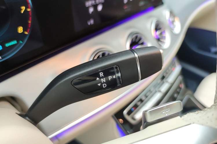 Used Mercedes-Benz E-Class 2021 E 260 Coupe Gear Lever