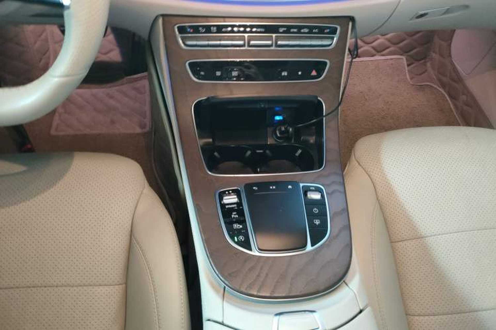 Used Mercedes-Benz E-Class 2021 Restyled E 300 L Sport Luxury Edition Gear Lever