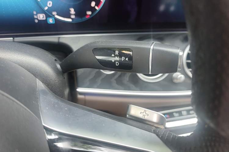 Used Mercedes-Benz E-Class 2021 Restyled E 300 Sport Edition Gear Lever