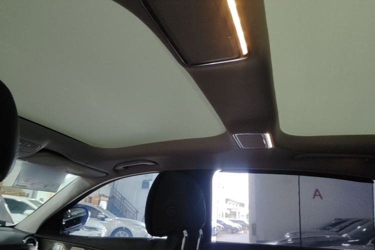 Used Mercedes-Benz E-Class 2021 E 300 L Premium Edition Headliner
