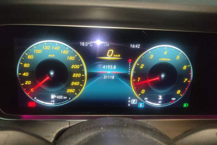 Used Mercedes-Benz E-Class 2021 Updated E 260 Fashion Sport Edition Instrument Cluster