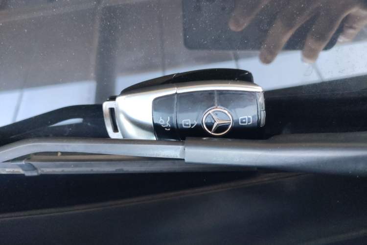 Used Mercedes-Benz E-Class 2021 Restyled E 300 L Sport Luxury Edition Interior 1
